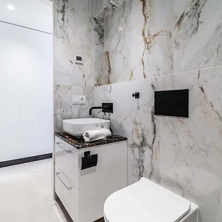 Luxury In شقة